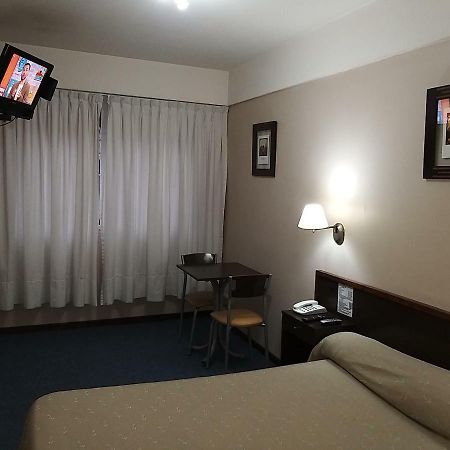 Hotel Carrara Buenos Aires Luaran gambar
