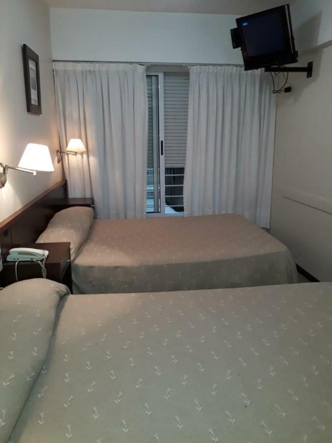 Hotel Carrara Buenos Aires Luaran gambar